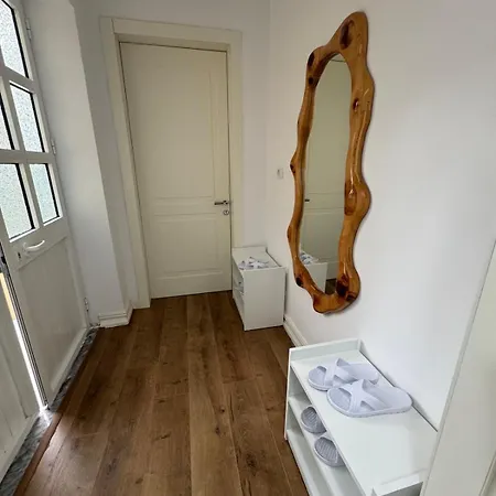 Jona Center Bedroom, Living And Free Parking Tirana