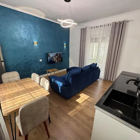 Jona Center Bedroom, Living And Free Parking