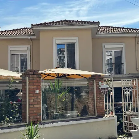 Jona Center Bedroom, Living And Free Parking * Tirana