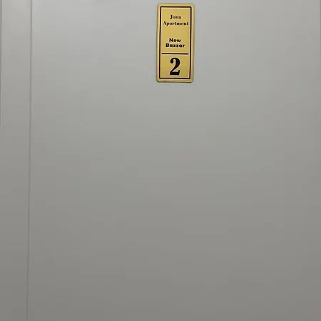 Jona Center Bedroom, Living And Free Parking